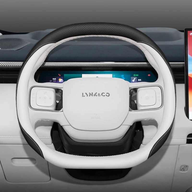 Накладка на руль Lynk & Co 900 из экокожи