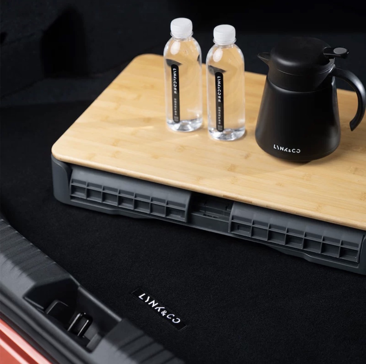 Коврик в багажник Lynk & Co 05