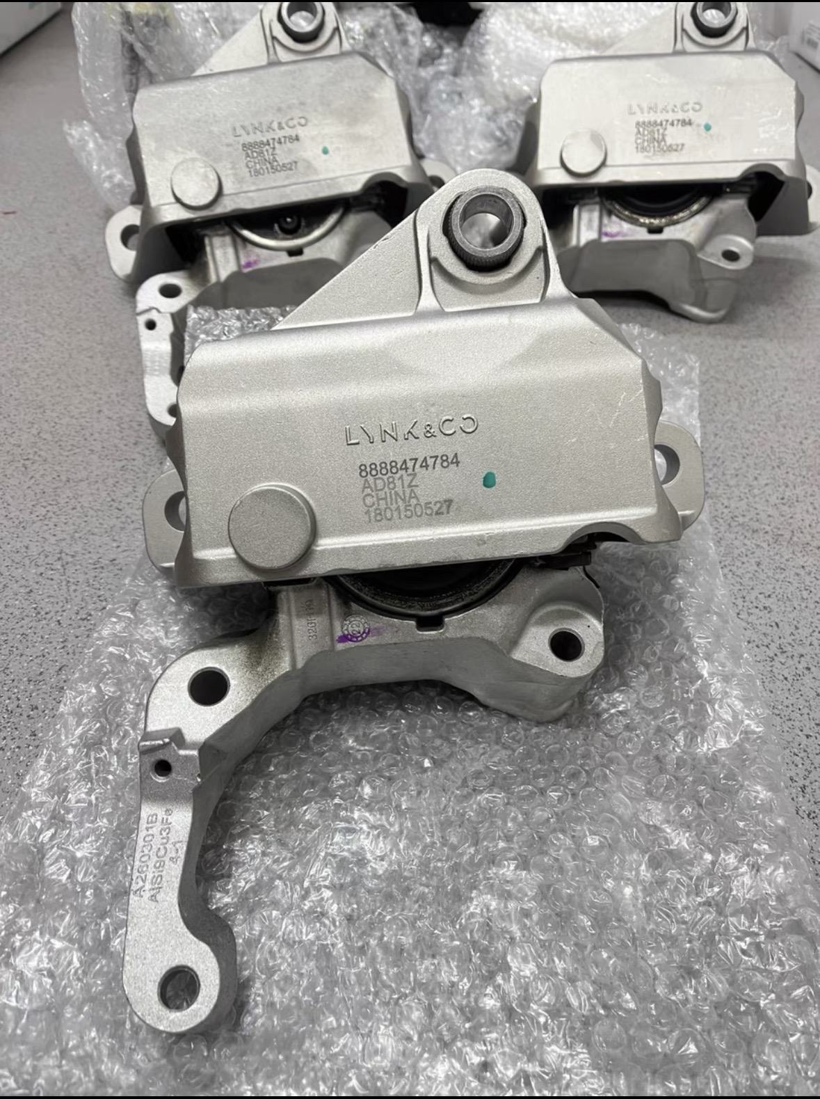 Подушки двигателя Lynk & Co 01 / 02 / 03 / 05