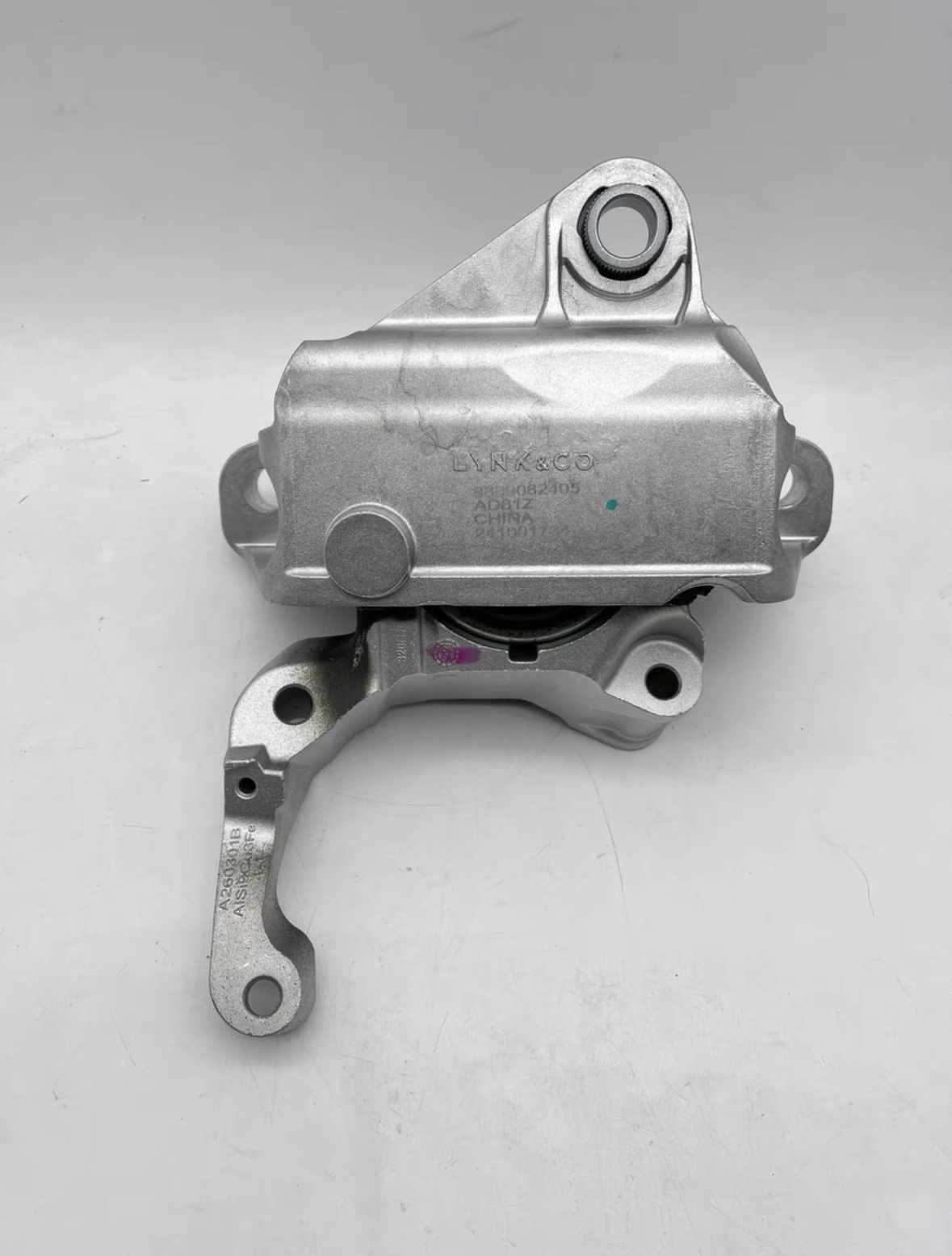 Подушки двигателя Lynk & Co 01 / 02 / 03 / 05