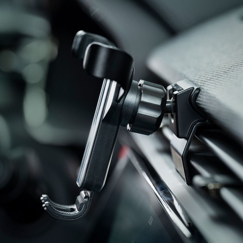 Держатель для телефона Lynk & Co 01 / 05