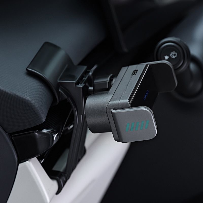 Держатель для телефона Lynk & Co 07